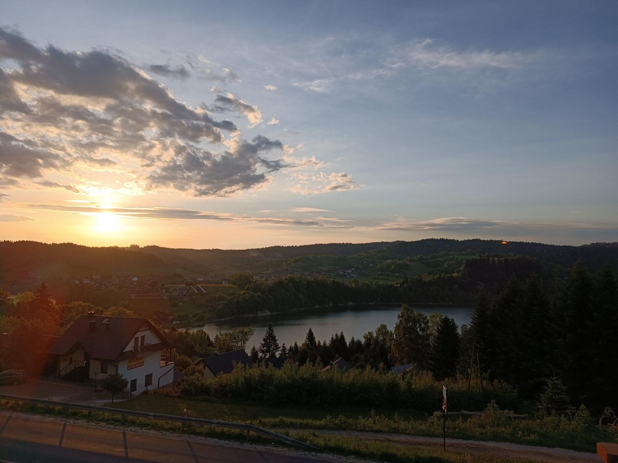 Domki Nad Jeziorem Villa Wolkowyja Exteriör bild